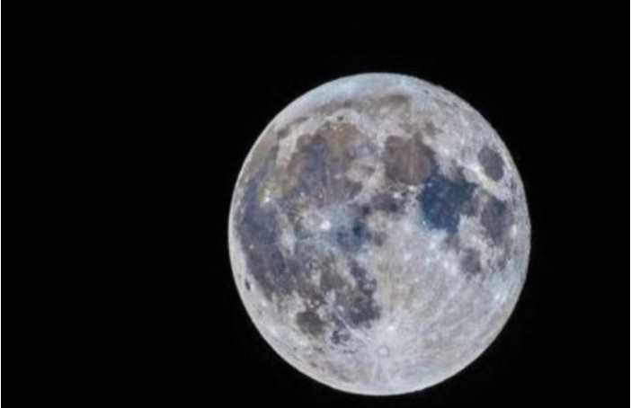 ظاهرة كونية فريدة يوم غد الجمعة